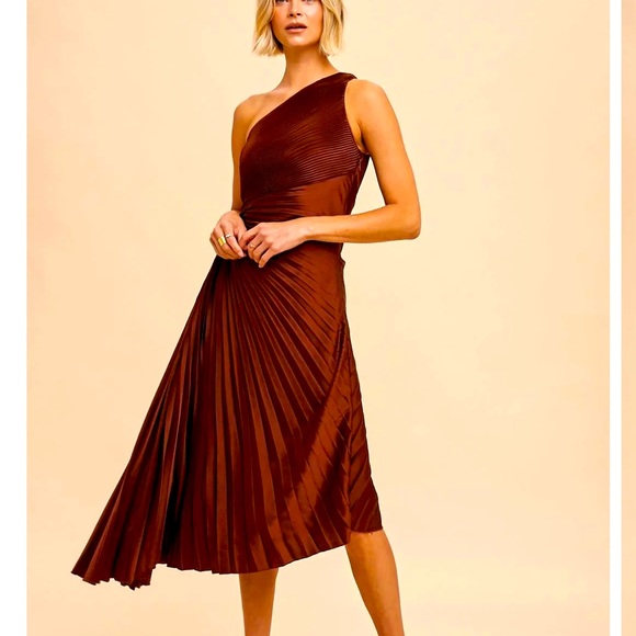 In Love Accordian Dress (Sold Out) size large - Picture 1 of 2